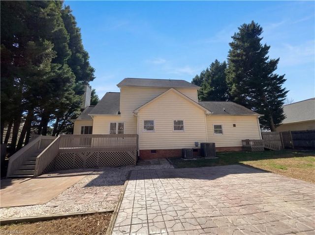 905 Kensal Green Drive, Kernersville, NC 27284