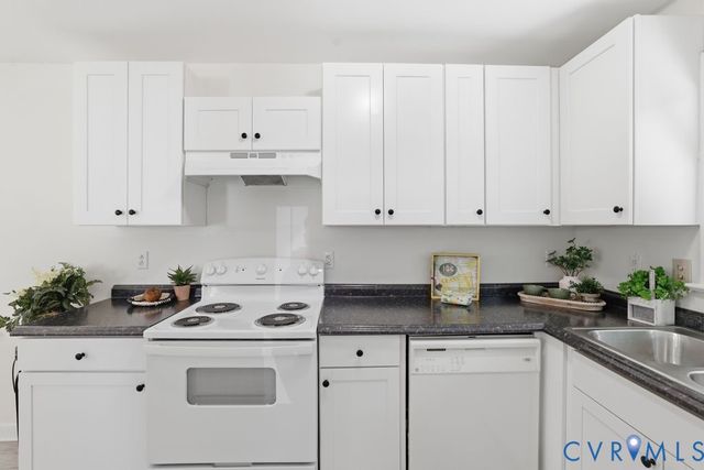 4301 Boones Bluff Way, Chesterfield, VA 23832