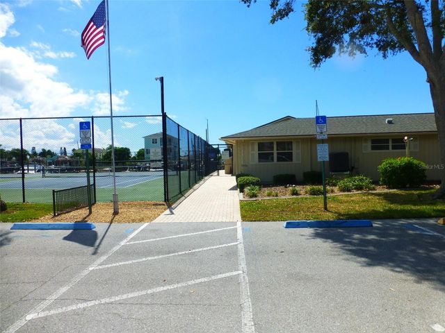 5557 SEA FOREST DRIVE 215, New Port Richey, FL 34652