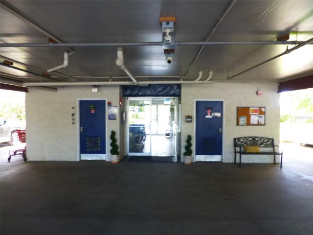 5557 SEA FOREST DRIVE 215, New Port Richey, FL 34652