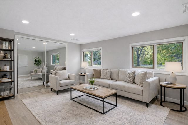 26W250 Case Street, Naperville, IL 60563