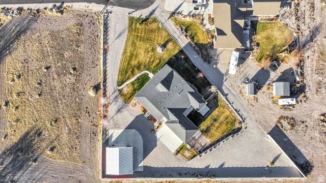 528 E 700 S, Monroe, UT 84754