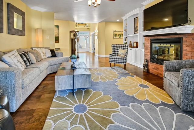 528 E 700 S, Monroe, UT 84754