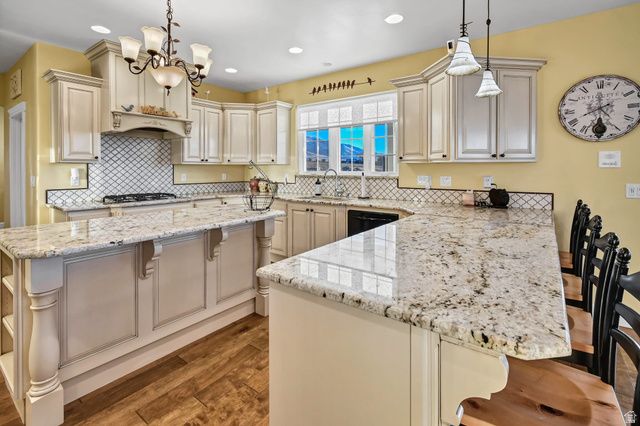 528 E 700 S, Monroe, UT 84754