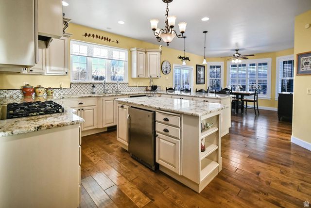 528 E 700 S, Monroe, UT 84754