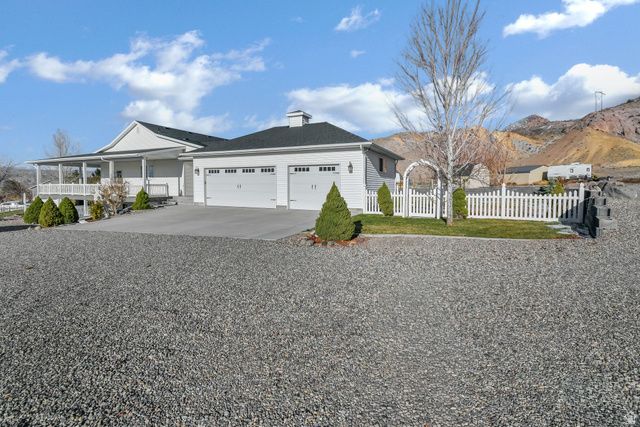 528 E 700 S, Monroe, UT 84754