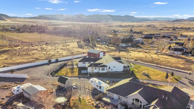 528 E 700 S, Monroe, UT 84754