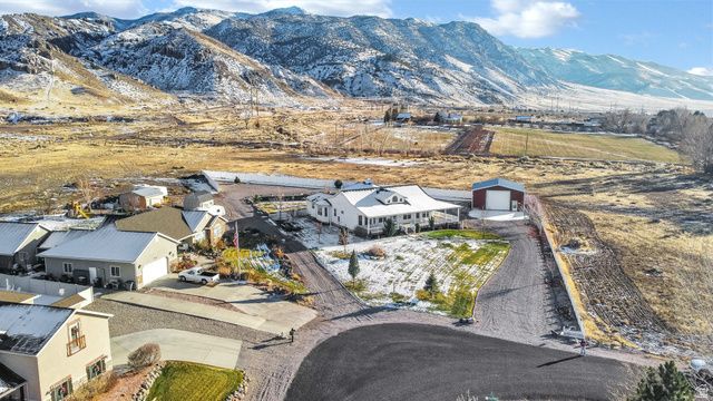 528 E 700 S, Monroe, UT 84754
