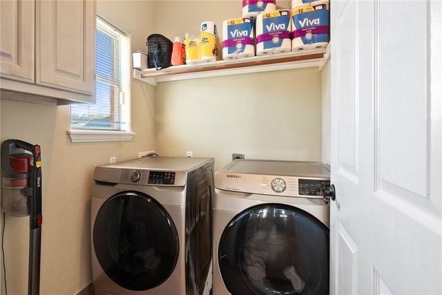 14902 Beal Dr, Corpus Christi, TX 78410