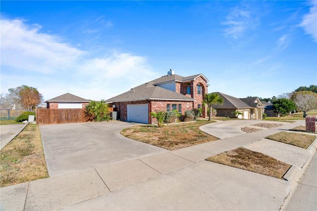 14902 Beal Dr, Corpus Christi, TX 78410