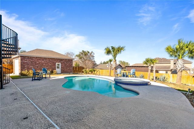 14902 Beal Dr, Corpus Christi, TX 78410