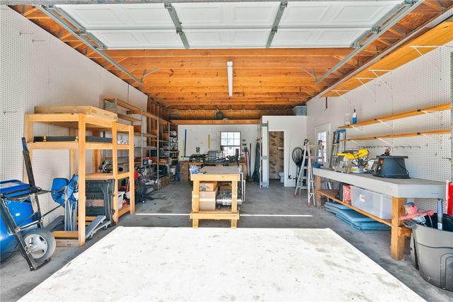 14902 Beal Dr, Corpus Christi, TX 78410