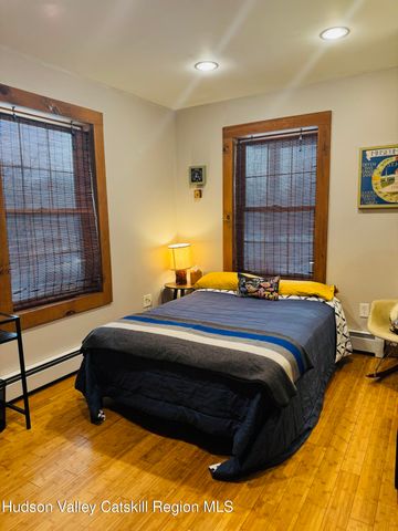 8 S Ohioville Road, New Paltz, NY 12561