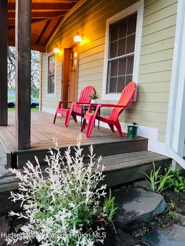 8 S Ohioville Road, New Paltz, NY 12561