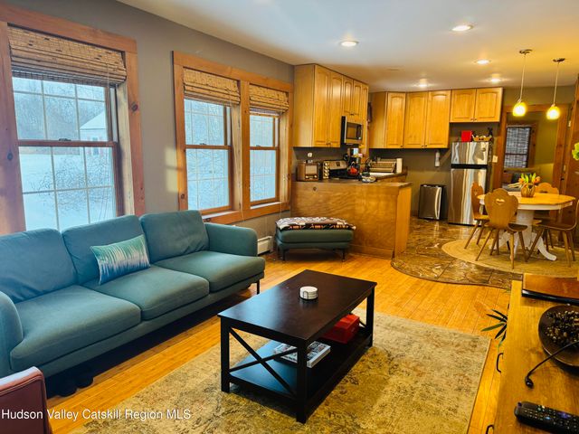 8 S Ohioville Road, New Paltz, NY 12561