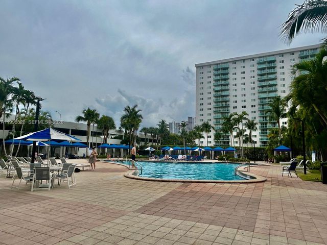 19370 Collins Avenue 1015, Sunny Isles Beach, FL 33160