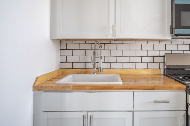 9124 S Ada Street 2A, Chicago, IL 60620