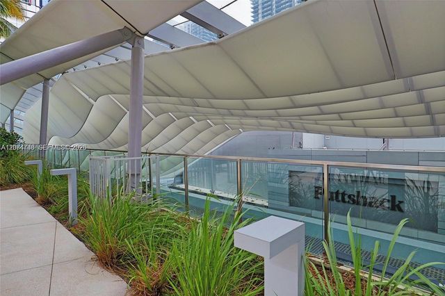 68 SE 6th Street 1008, Miami, FL 33131