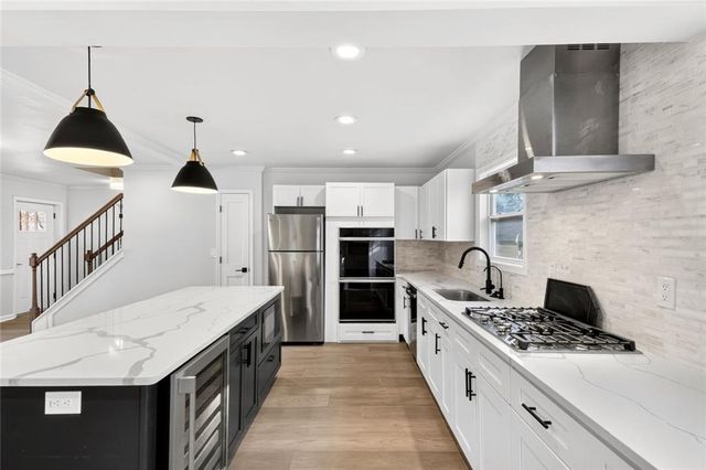 1056 Indian Hills NE Parkway, Marietta, GA 30068