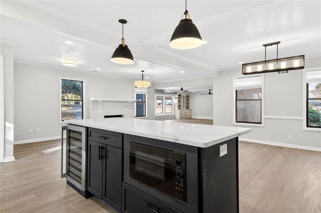 1056 Indian Hills NE Parkway, Marietta, GA 30068