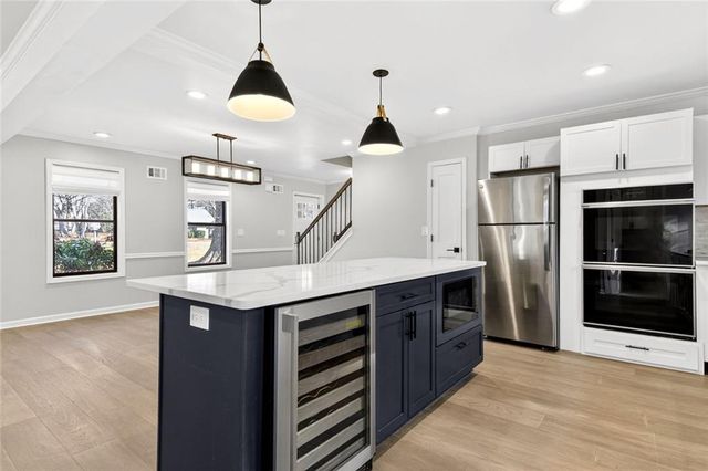 1056 Indian Hills NE Parkway, Marietta, GA 30068