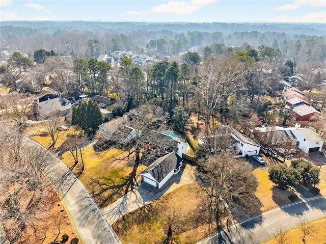 1056 Indian Hills NE Parkway, Marietta, GA 30068