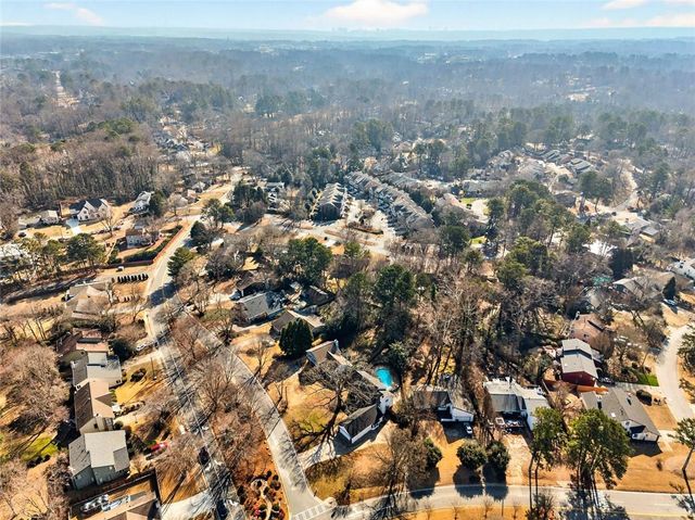 1056 Indian Hills NE Parkway, Marietta, GA 30068