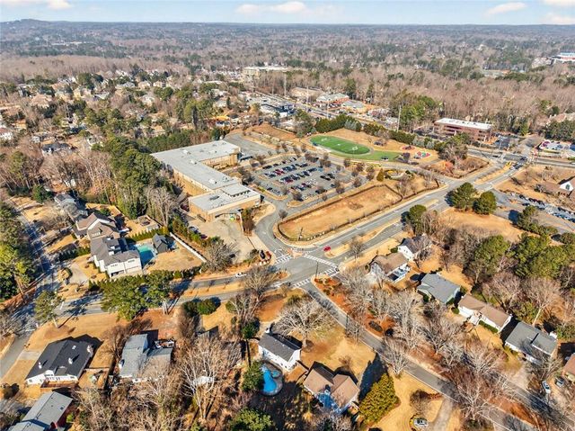 1056 Indian Hills NE Parkway, Marietta, GA 30068