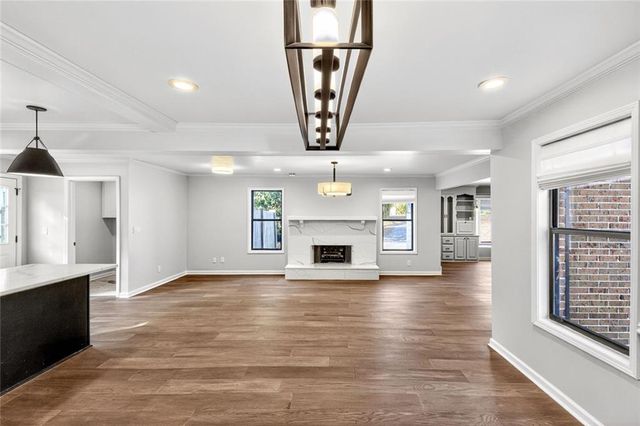 1056 Indian Hills NE Parkway, Marietta, GA 30068