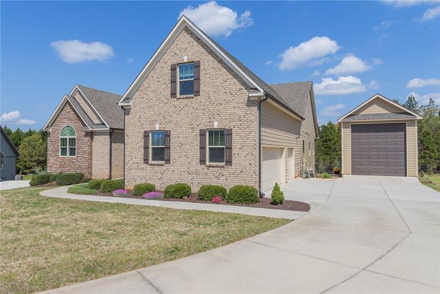 22 Old American Boulevard, Pendleton, SC 29670
