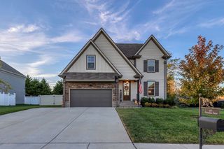 987 Carnation Dr, Spring Hill, TN 37174