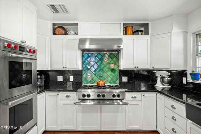 214 HERMOSA Lane, El Paso, TX 79922