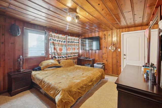 317 N Chandler Drive N, Fort Worth, TX 76111