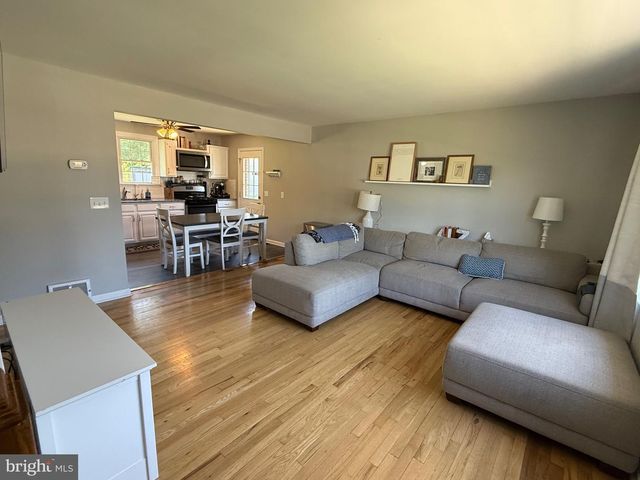 326 E ROOSEVELT AVE, Middletown, PA 17057