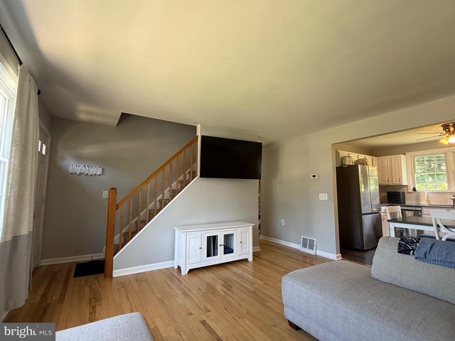 326 E ROOSEVELT AVE, Middletown, PA 17057