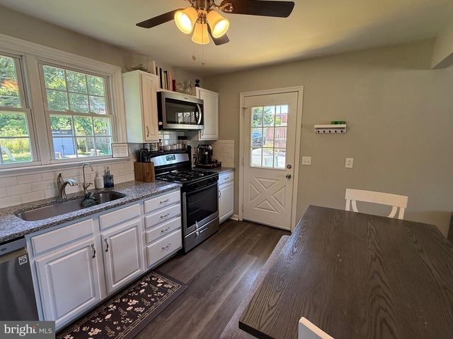 326 E ROOSEVELT AVE, Middletown, PA 17057