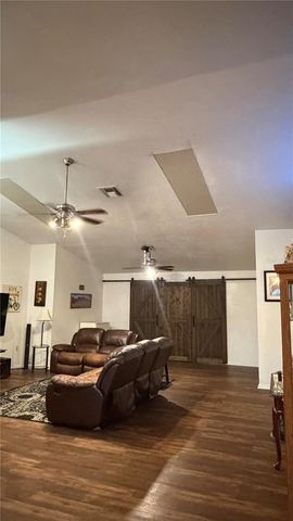 261 E COUNTRY CLUB DRIVE, Williston, FL 32696