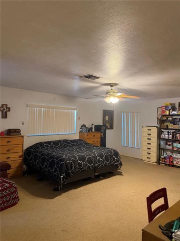 261 E COUNTRY CLUB DRIVE, Williston, FL 32696