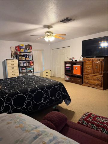 261 E COUNTRY CLUB DRIVE, Williston, FL 32696