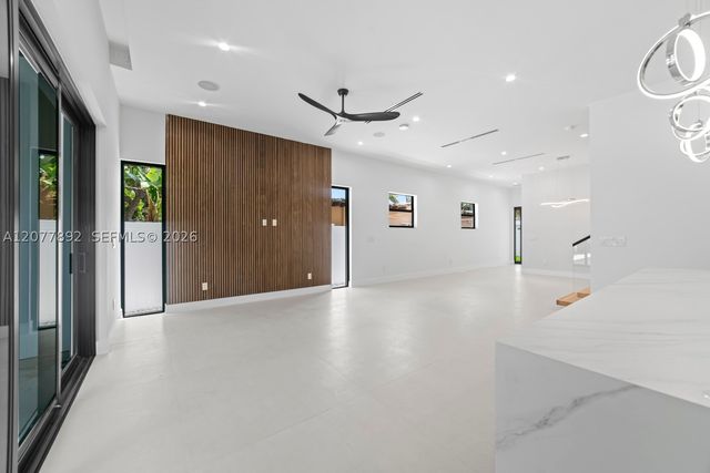 1320 NE 16th Ave, Fort Lauderdale, FL 33304