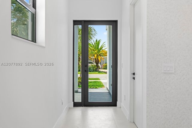 1320 NE 16th Ave, Fort Lauderdale, FL 33304