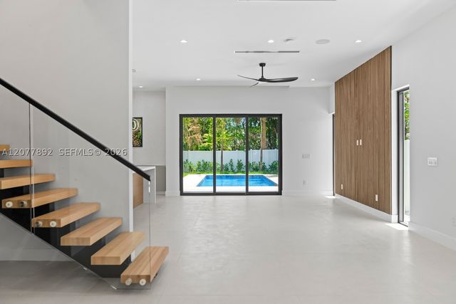 1320 NE 16th Ave, Fort Lauderdale, FL 33304