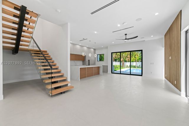 1320 NE 16th Ave, Fort Lauderdale, FL 33304