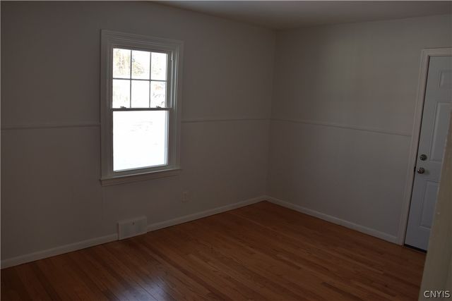 51 Homeland Road, Clay, NY 13212