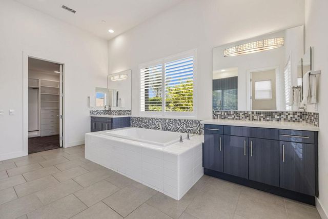 24 Via Monaco, Rancho Mirage, CA 92270