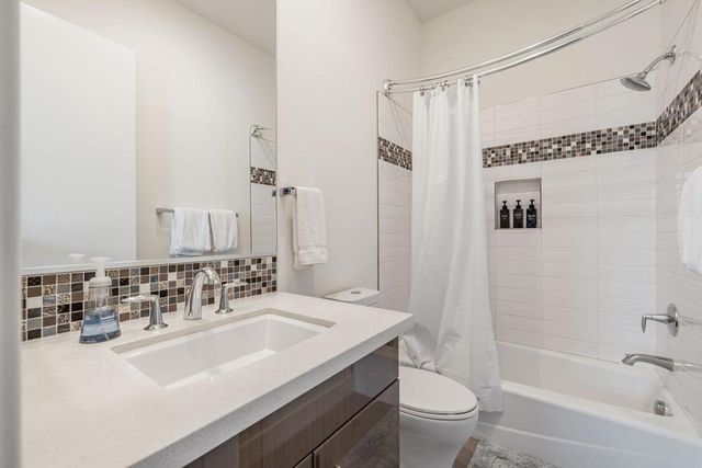 24 Via Monaco, Rancho Mirage, CA 92270
