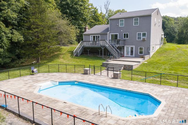 61 Minortown Road, Woodbury, CT 06798