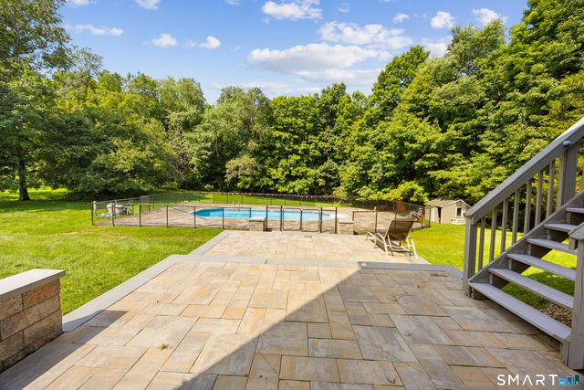 61 Minortown Road, Woodbury, CT 06798