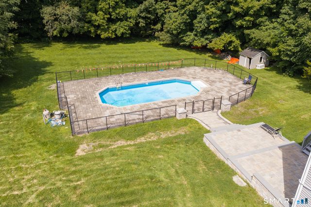 61 Minortown Road, Woodbury, CT 06798