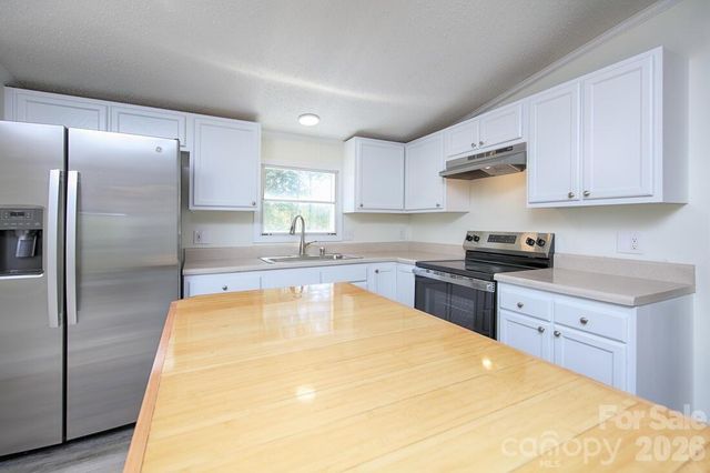 223 Ridge Creek Drive, Troutman, NC 28166